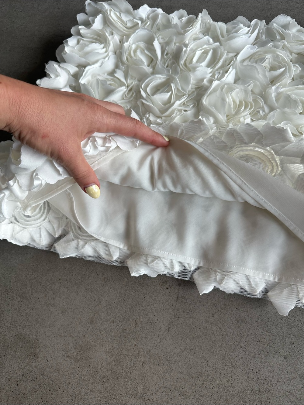 Zara Skirts | Zara Floral Tulle Mini Skirt |
Color: White size S - Picture 7 of 9
